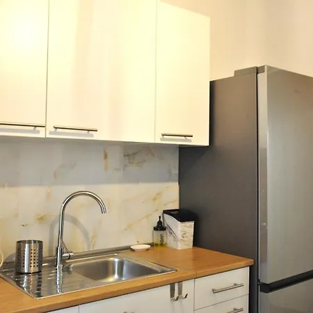 4 Seasons Breeze / Apartment