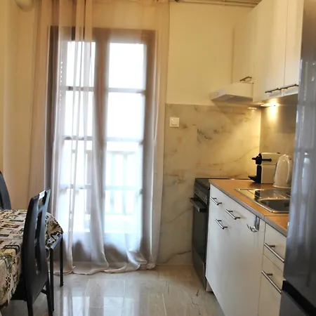 Apartment 4 Seasons Breeze / *